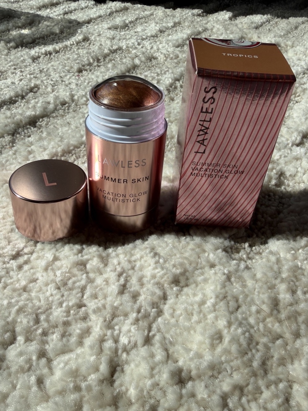 Brand New in Box - LAWLESS Summer Skin Vacation Glow Multistick - Tropics